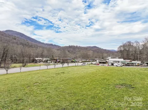 000 Soco 2 Rd #2, Maggie Valley, NC 28751