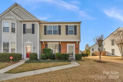 3213 Mannington Dr, Charlotte, NC 28270