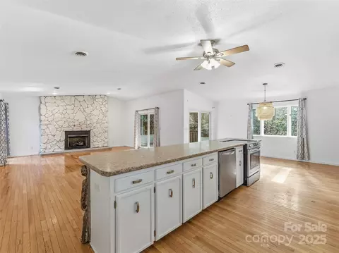 27 Spring Valley Rd, Pisgah Forest, NC 28768