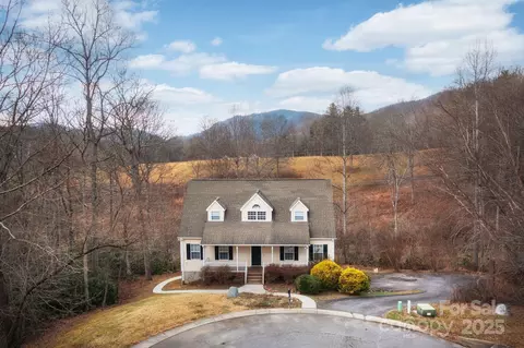40 Gollum Dr, Fairview, NC 28730