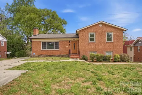 1424 Dean St, Charlotte, NC 28216