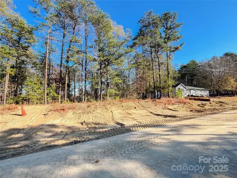 17307 Green Hill Rd, Charlotte, NC 28278