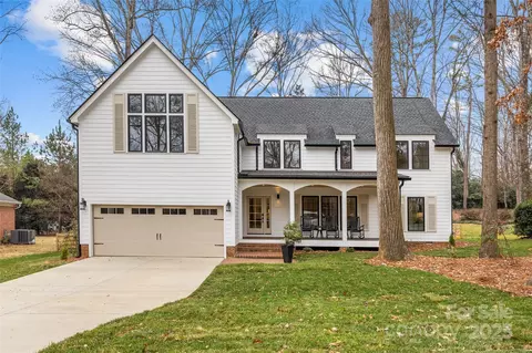 4808 Crooked Oak Ln, Charlotte, NC 28226