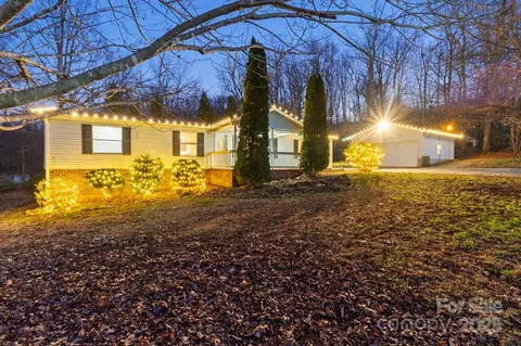 4216 Apex Dr, Maiden, NC 28650