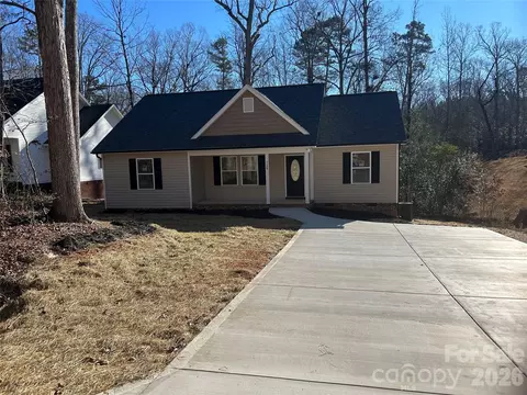 125 Oak Hill 320 Ct #320, Mount Gilead, NC 27306