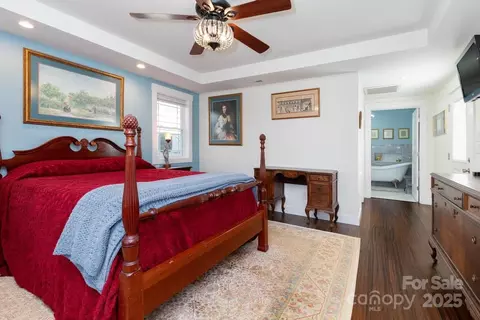 Bedroom - 2888 Beaverdam Rd, Canton, NC 28716 photo 5 of 6
