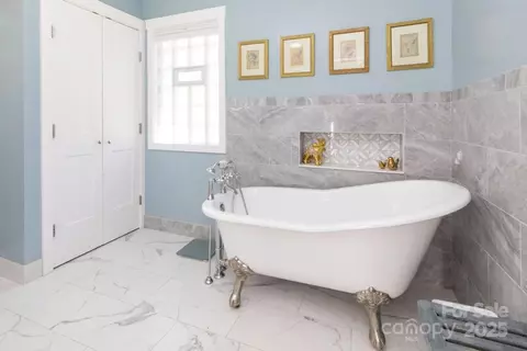 Bath - 2888 Beaverdam Rd, Canton, NC 28716 photo 6 of 6