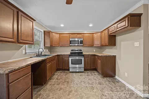 Other - 1158 Sunset Ct, Conover, NC 28613 photo 5 of 16