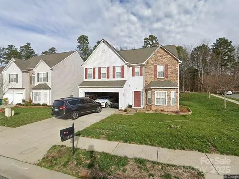 3539 Mallard Way Dr, Charlotte, NC 28216