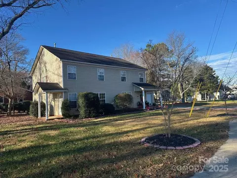 4653 Perkins Rd, Charlotte, NC 28269
