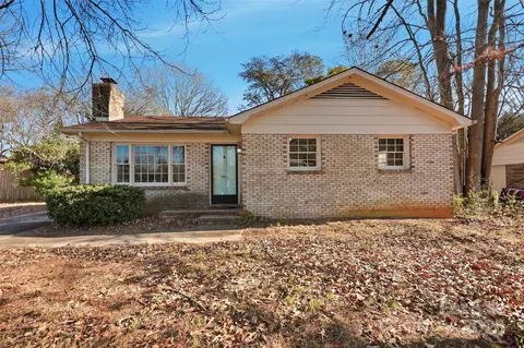 9901 Arbordale Ave, Charlotte, NC 28215