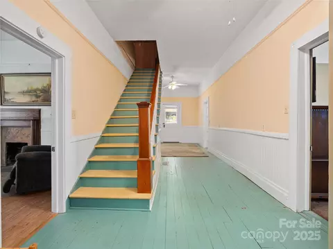 Entry Way - 4739 Old Clyde Rd, Clyde, NC 28721 photo 3 of 3
