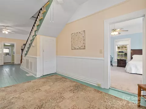 Entry Way - 4739 Old Clyde Rd, Clyde, NC 28721 photo 2 of 3