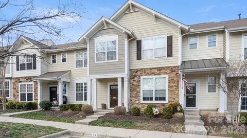 514 Bent Leaf Ct, Fort Mill, SC 29708