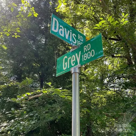 1925 Davis Rd, Davidson, NC 28036