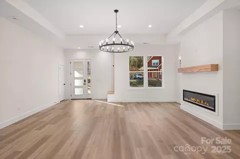 Living - 4 Shytle Ln, Fletcher, NC 28732 photo 4 of 6