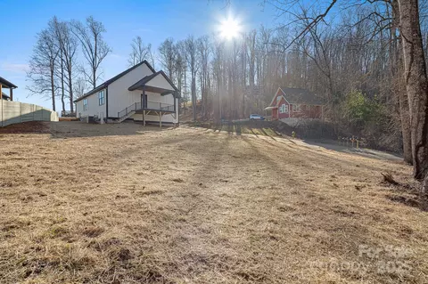 Exterior - 4 Shytle Ln, Fletcher, NC 28732 photo 3 of 6
