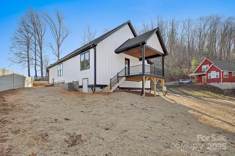 Exterior - 4 Shytle Ln, Fletcher, NC 28732 photo 4 of 6