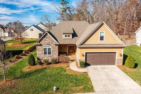 3911 13th Ne St NE, Hickory, NC 28601