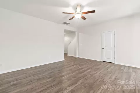 Living - 3776 Yorkshire Pl, Terrell, NC 28682 photo 4 of 4