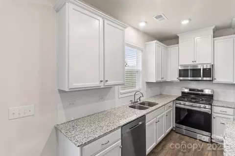 Kitchen - 3776 Yorkshire Pl, Terrell, NC 28682 photo 2 of 5