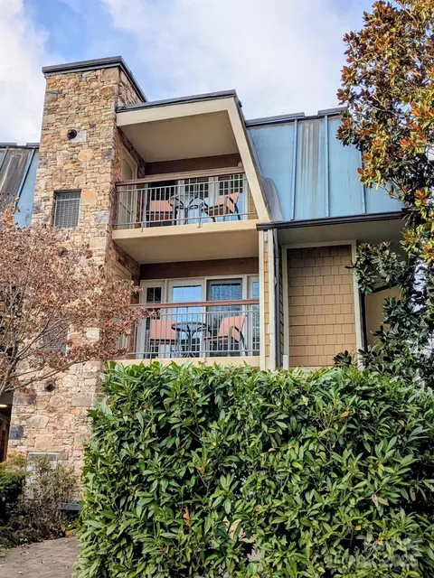 332 Bowling Park Rd, Asheville, NC 28803