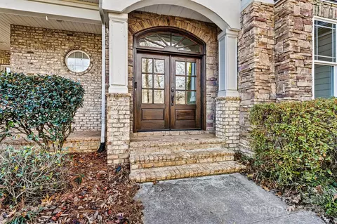 Entry Way - 7722 Juniper Ln, Denver, NC 28037 photo 1 of 3