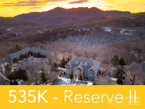 120 Pleasant View Blvd, Sugar Mountain, NC 28604