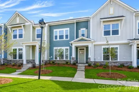10114 Mamillion Dr, Huntersville, NC 28078