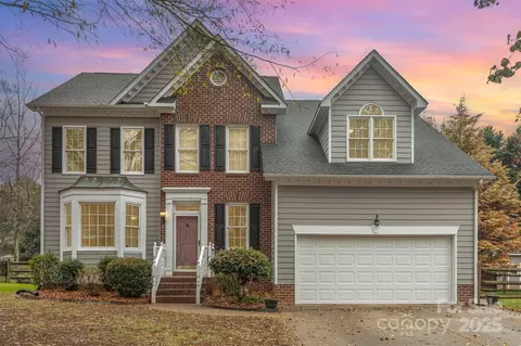 1210 Foxfield Rd, Waxhaw, NC 28173