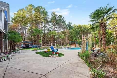 Exterior - 5418 Commodore Pl, Clover, SC 29710 photo 15 of 19