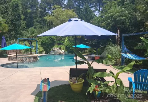 Exterior - 5418 Commodore Pl, Clover, SC 29710 photo 18 of 19