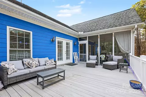 Exterior - 5418 Commodore Pl, Clover, SC 29710 photo 7 of 19