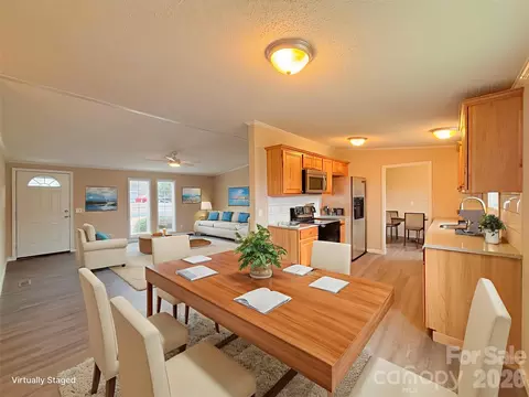3596 Gull St, Hudson, NC 28638