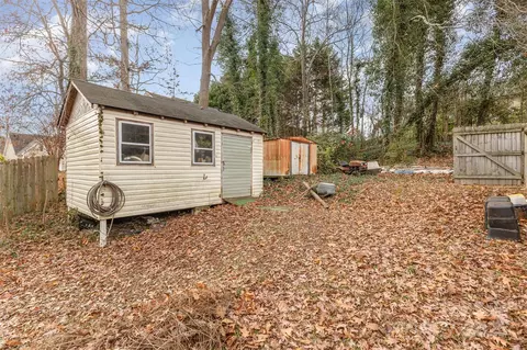 Exterior - 2108 Brantley Rd, Kannapolis, NC 28083 photo 4 of 6