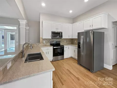Kitchen - 1857 Second Baxter Xing, Fort Mill, SC 29708 photo 1 of 2