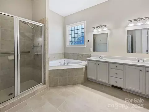Bath - 1857 Second Baxter Xing, Fort Mill, SC 29708 photo 3 of 3