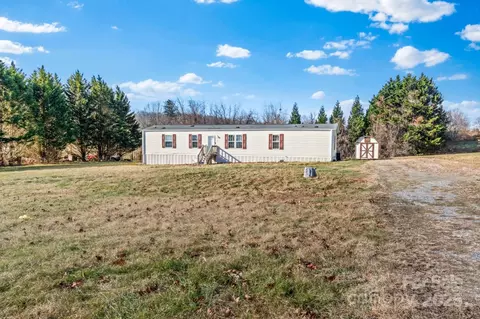 1079 Red Hill Creek Rd, Dobson, NC 27017