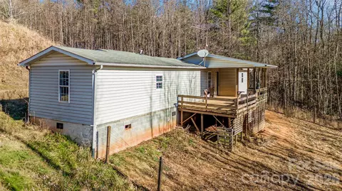 Exterior - 910 Summit Ridge Rd, Purlear, NC 28665 photo 1 of 3