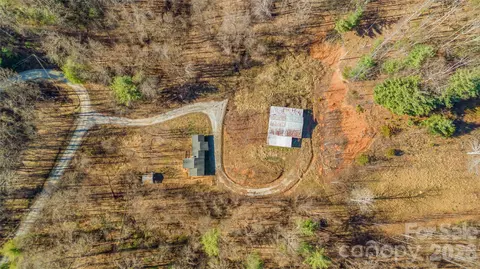 910 Summit Ridge Rd, Purlear, NC 28665
