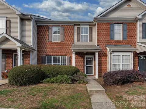 3427 Calpella Ct, Charlotte, NC 28262