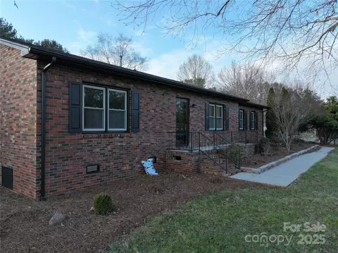 451 James Farm Rd, Statesville, NC 28625