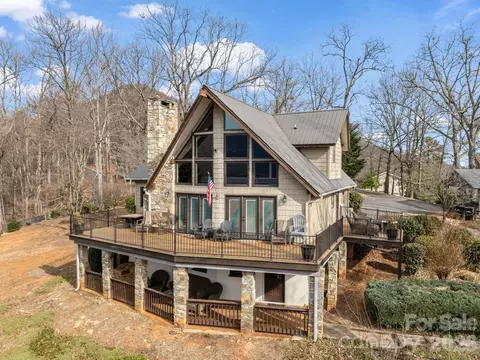 139 Valley View Cir, Lake Lure, NC 28746
