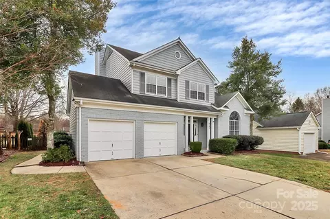 9105 Clifton Meadow Dr, Matthews, NC 28105