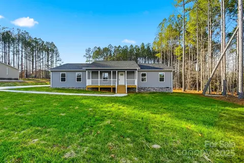 4951 Grace Chapel Rd, Granite Falls, NC 28630