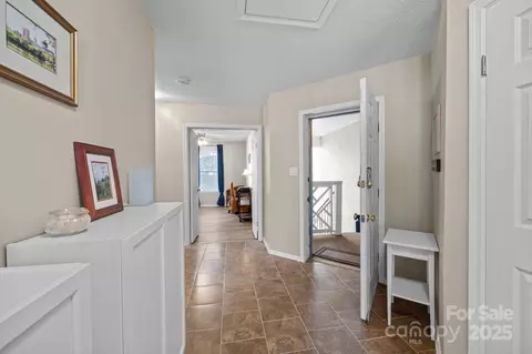 Entry Way - 20119 Henderson M Rd #M, Cornelius, NC 28031 photo 2 of 2