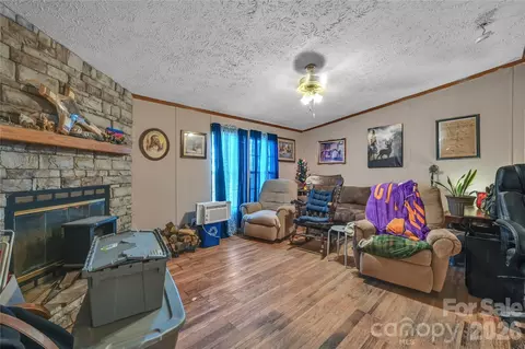 Living - 2571 Major Evans Rd, Lancaster, SC 29720 photo 2 of 2