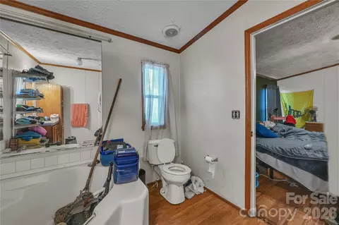 Bath - 2571 Major Evans Rd, Lancaster, SC 29720 photo 2 of 2