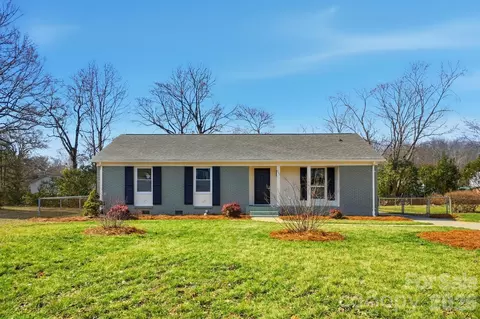 311 Red Roan Pl, Charlotte, NC 28215