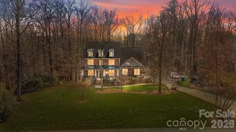 8205 Curico Ln, Charlotte, NC 28227